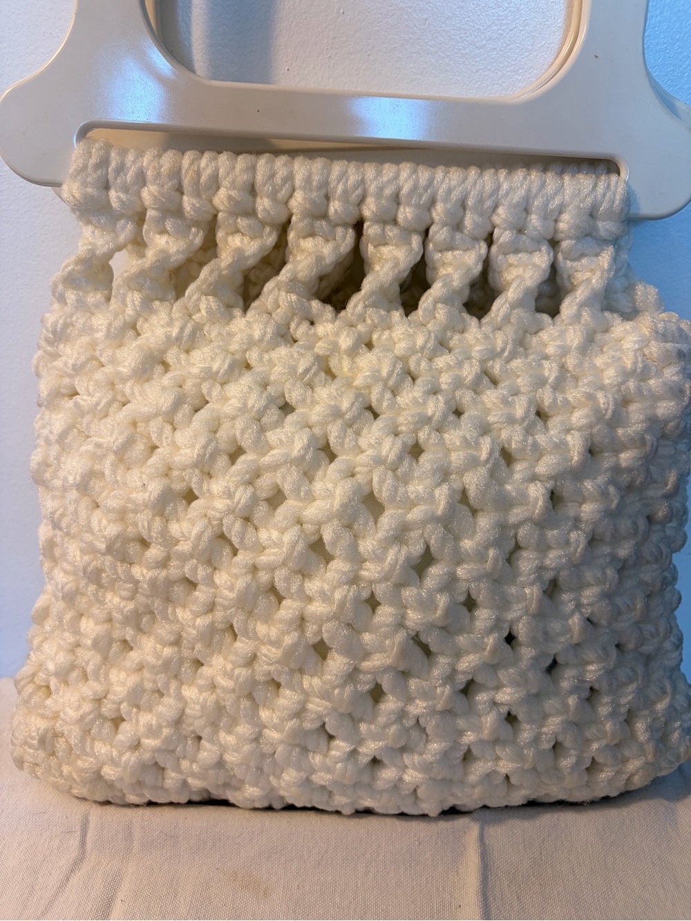 Vintage Cream Crochet Tote with Cream Handles - Picture 3 of 8